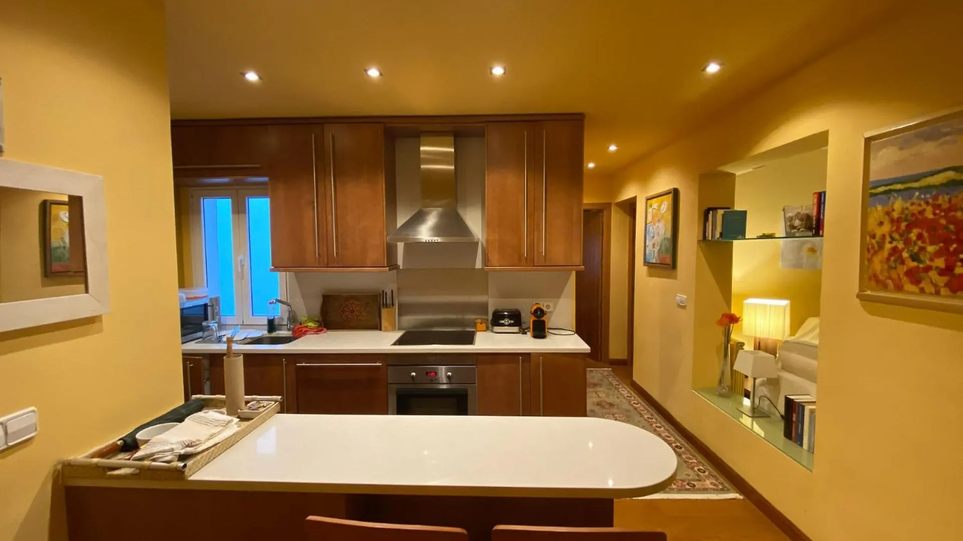 Cozy Flat In Central Madrid With Garage 아파트 스페인